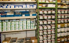 LovPuuTavarahyllyt8Edit